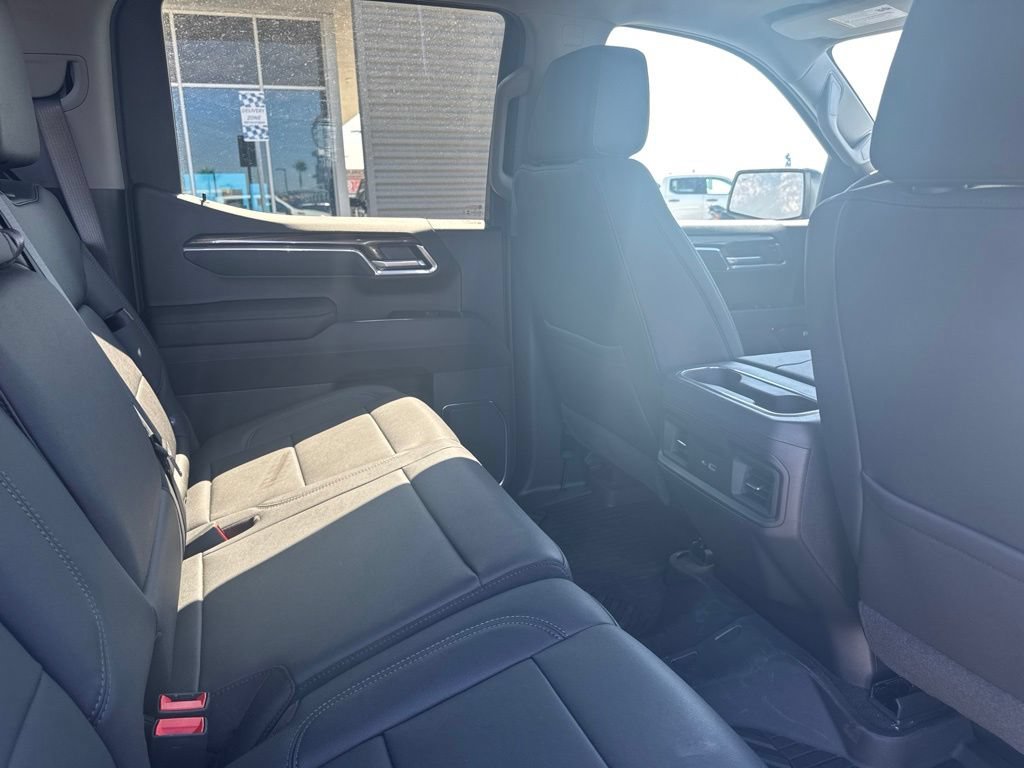 Used 2026 Chevrolet Silverado 1500 LT Trail Boss w/ LT Trail Boss Premium Package AWD/4WD image 14