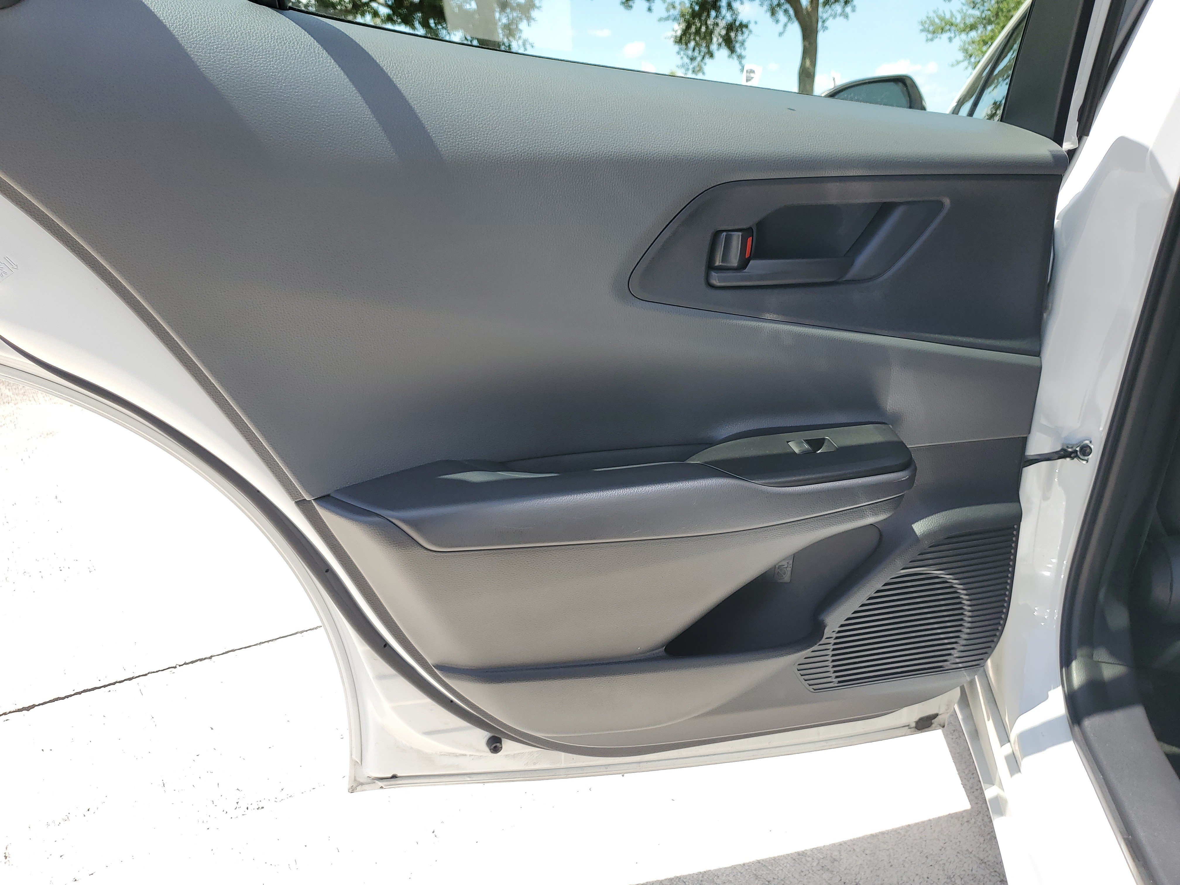 Certified 2024 Toyota Prius LE FWD image 15