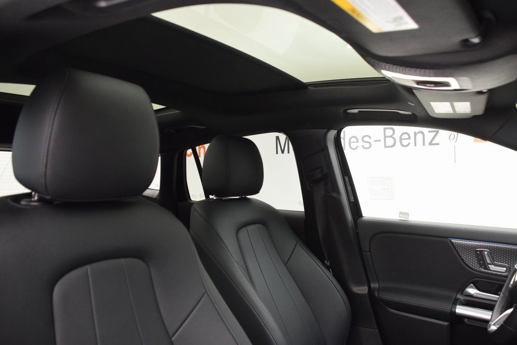 Certified 2025 Mercedes-Benz GLA 250 image 17