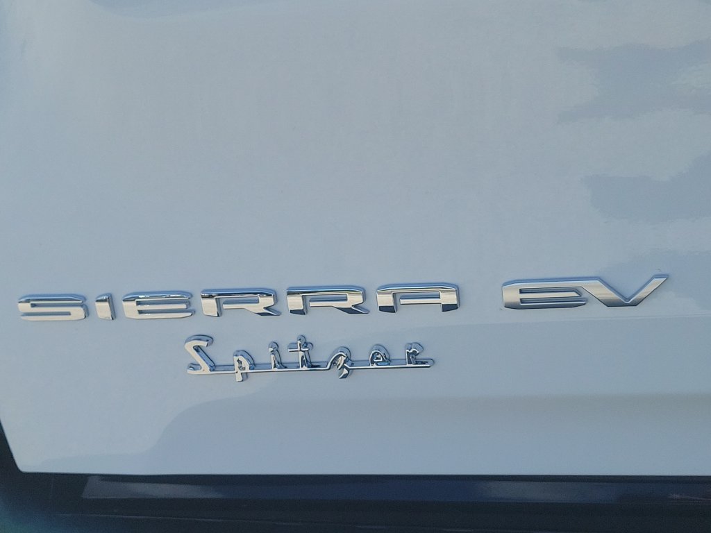 Used 2026 GMC Sierra EV Elevation AWD/4WD image 8