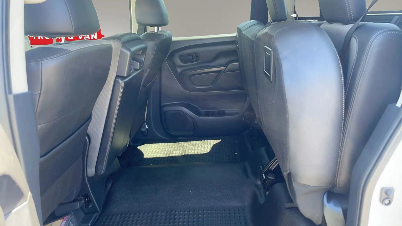 Used 2019 Nissan Titan S w/ S Utility Package AWD/4WD image 39