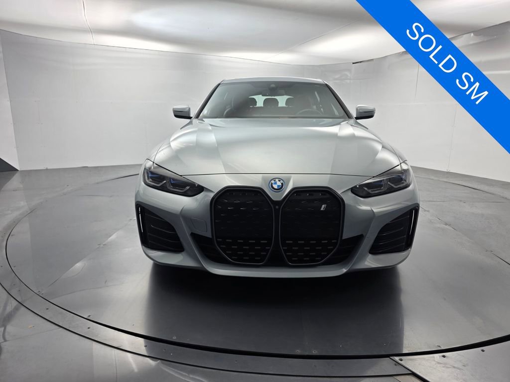 Used 2022 BMW i4 eDrive40 w/ M Sport Package RWD image 2