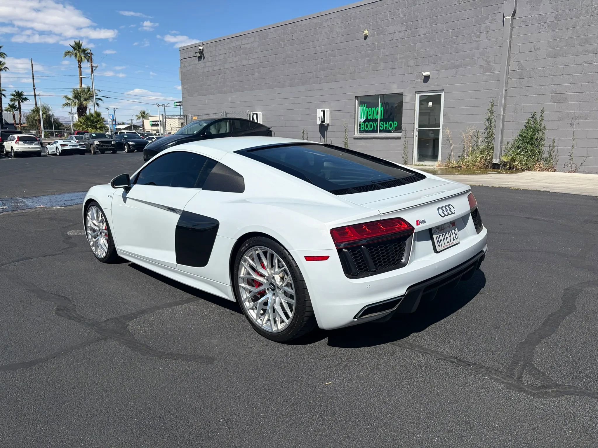 Used 2018 Audi R8 V10 w/ Carbon Exterior Package AWD/4WD image 5