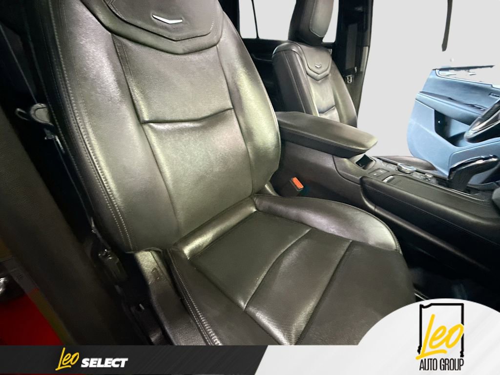 Used 2023 Cadillac XT6 Sport AWD/4WD image 31