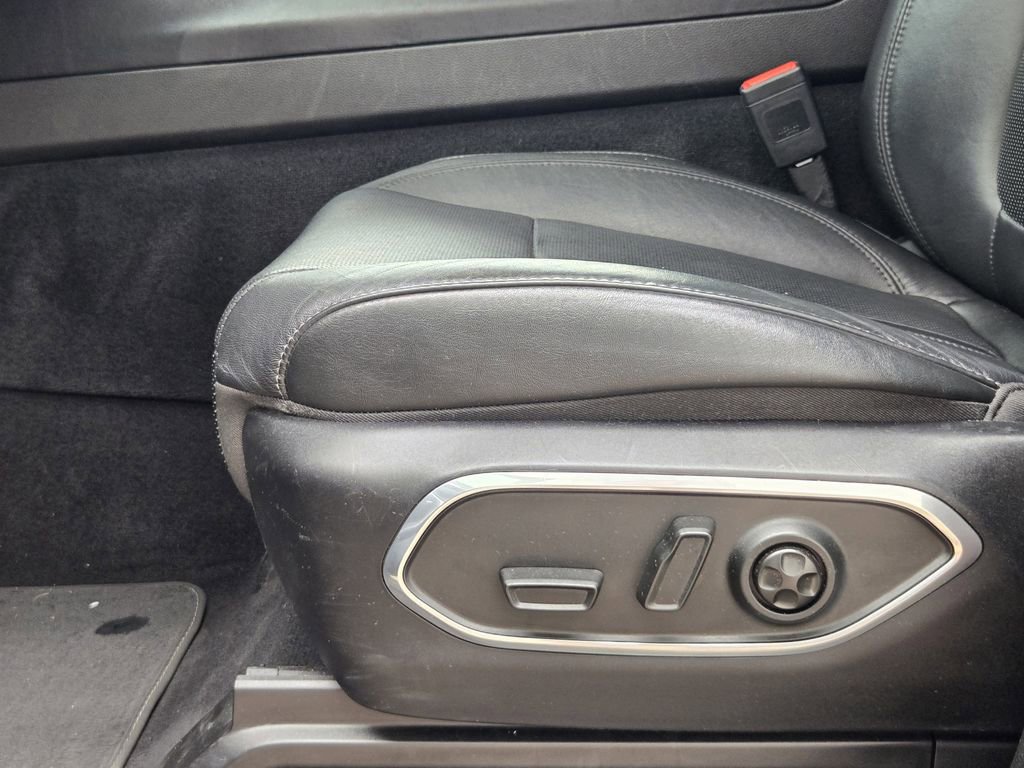 Used 2023 Jeep Wagoneer L Series II RWD image 26