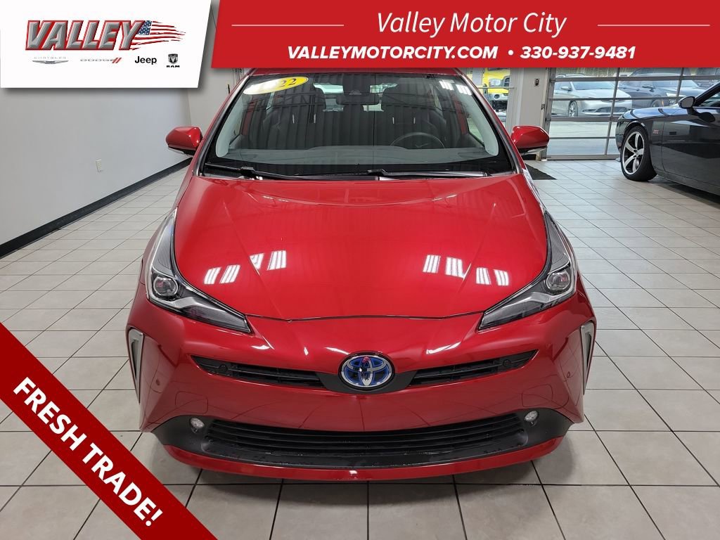 Used 2022 Toyota Prius LE image 3