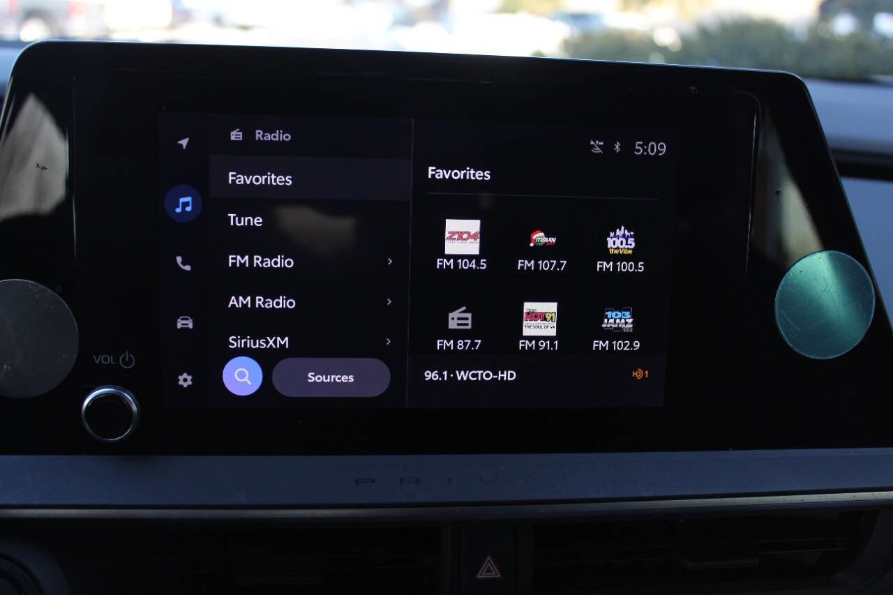 Used 2024 Toyota Prius LE image 11