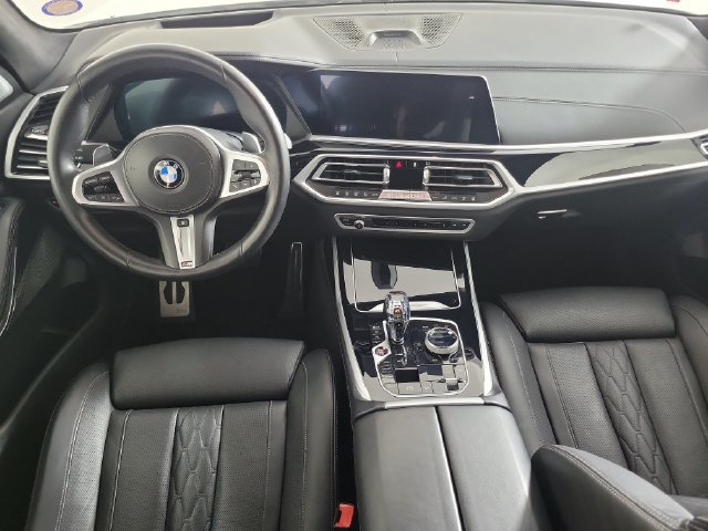 Used 2021 BMW X7 M50i w/ Executive Package AWD/4WD image 10