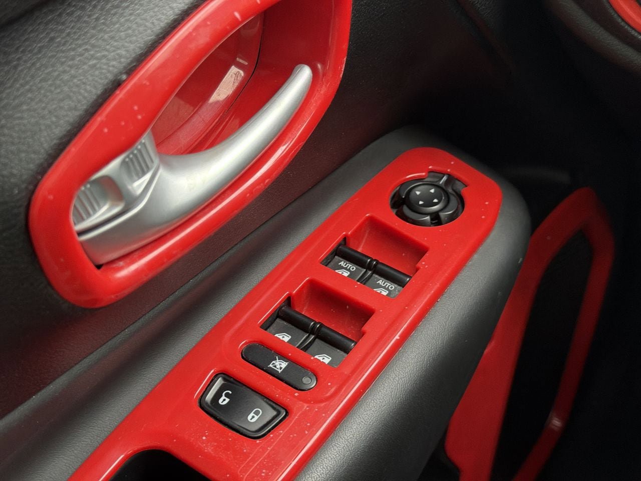 Used 2023 Jeep Renegade Limited w/ Sun/Sound Group AWD/4WD image 11