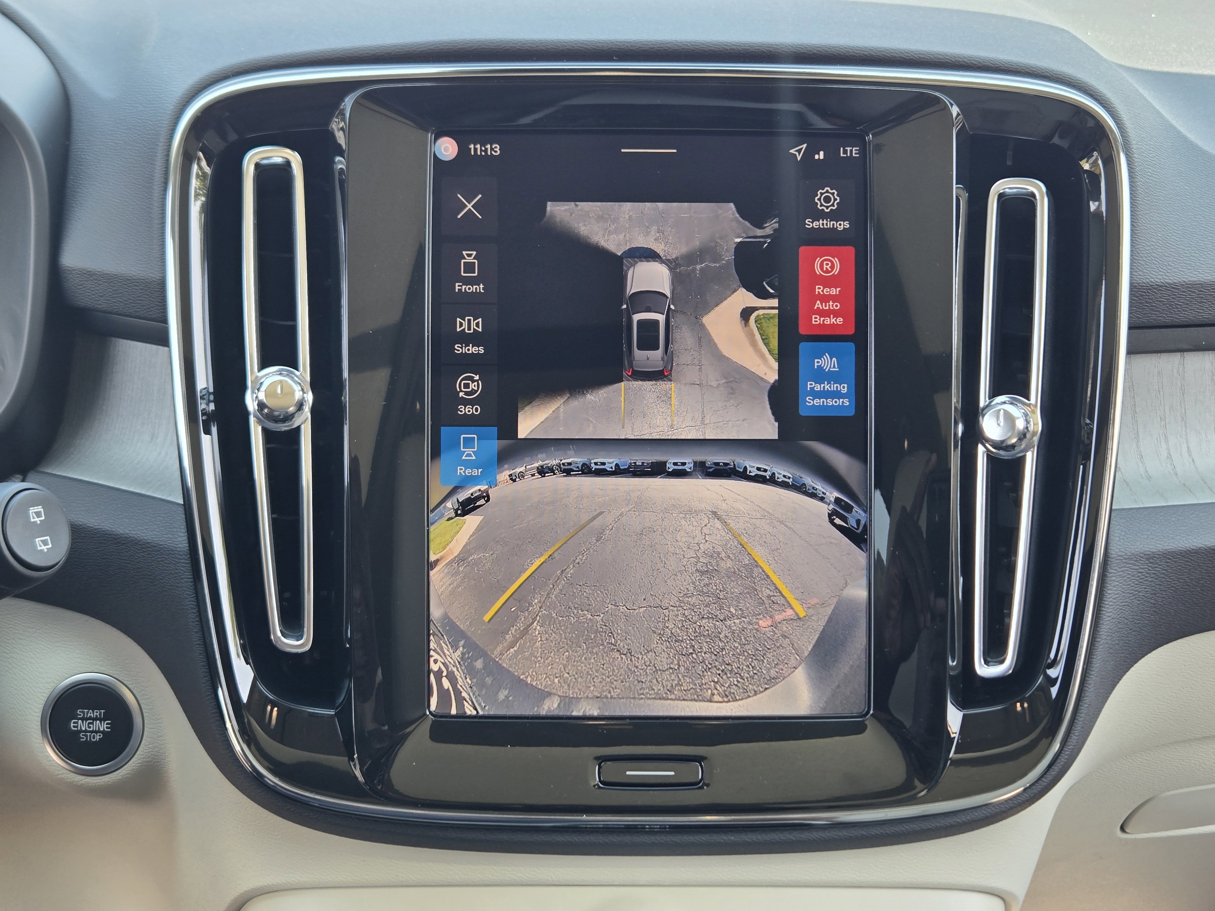 New 2026 Volvo XC40 B5 Plus w/ Protection Package Premier image 21