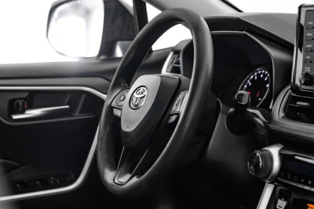 Used 2022 Toyota RAV4 XLE AWD/4WD image 11