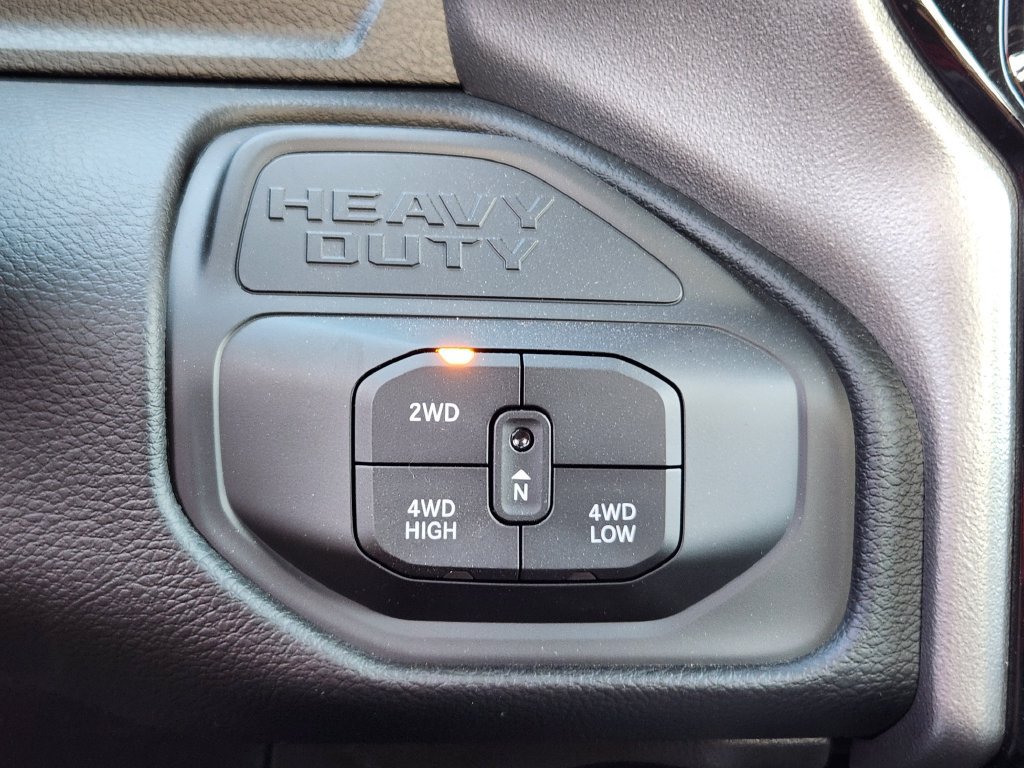 New 2026 RAM 2500 Big Horn AWD/4WD image 21