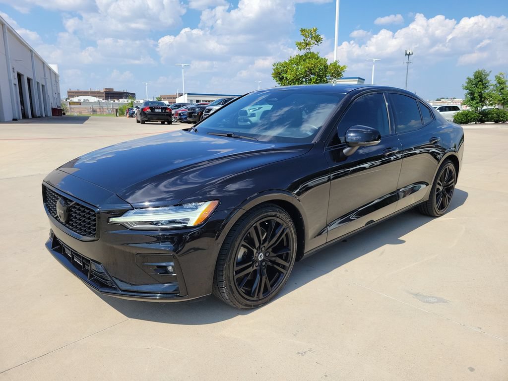 Used 2024 Volvo S60 B5 Plus w/ Climate Package FWD image 32