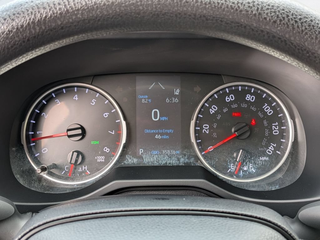 Used 2022 Toyota RAV4 LE AWD/4WD image 19