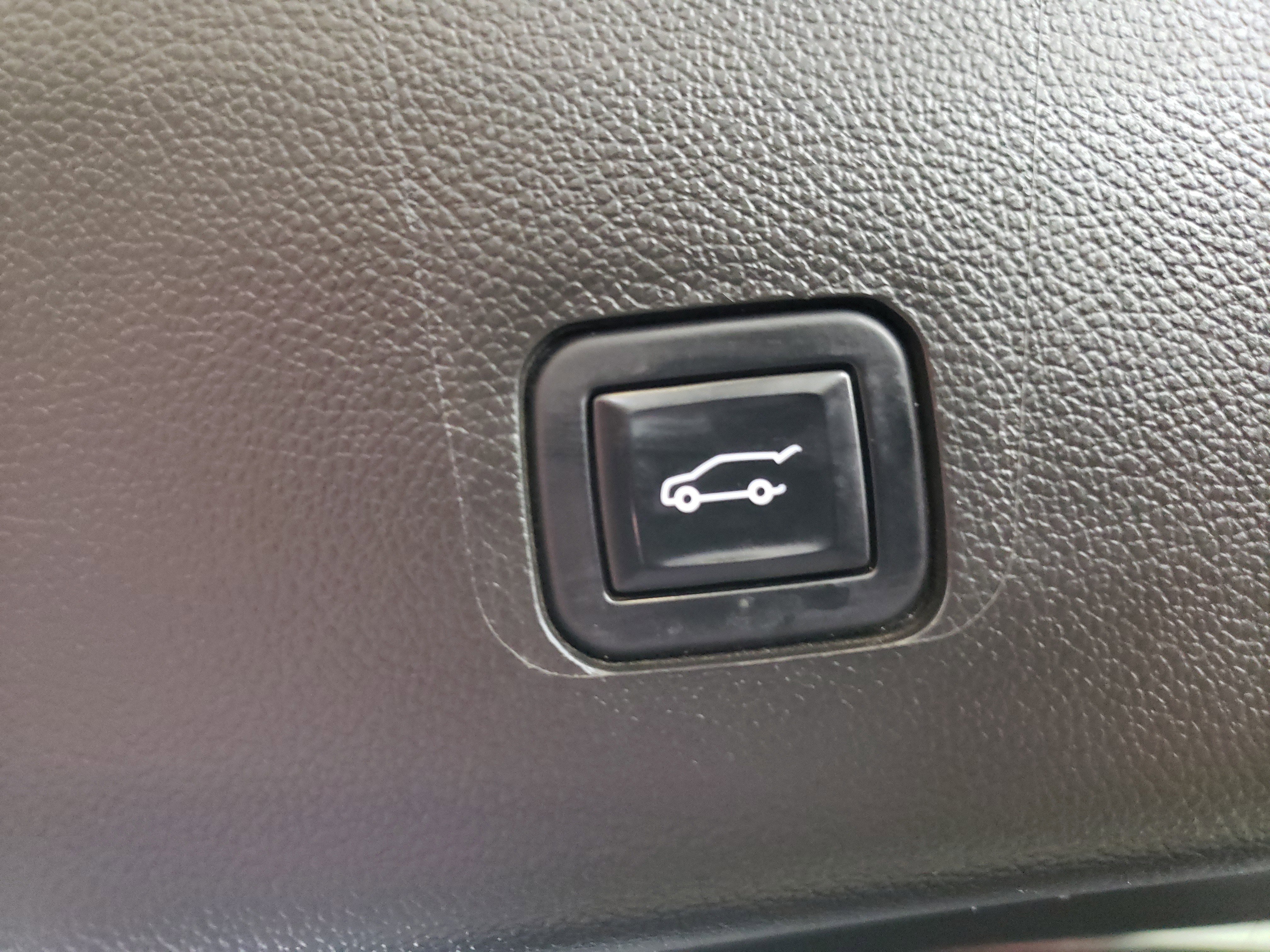 Certified 2022 Chevrolet Traverse Premier image 11