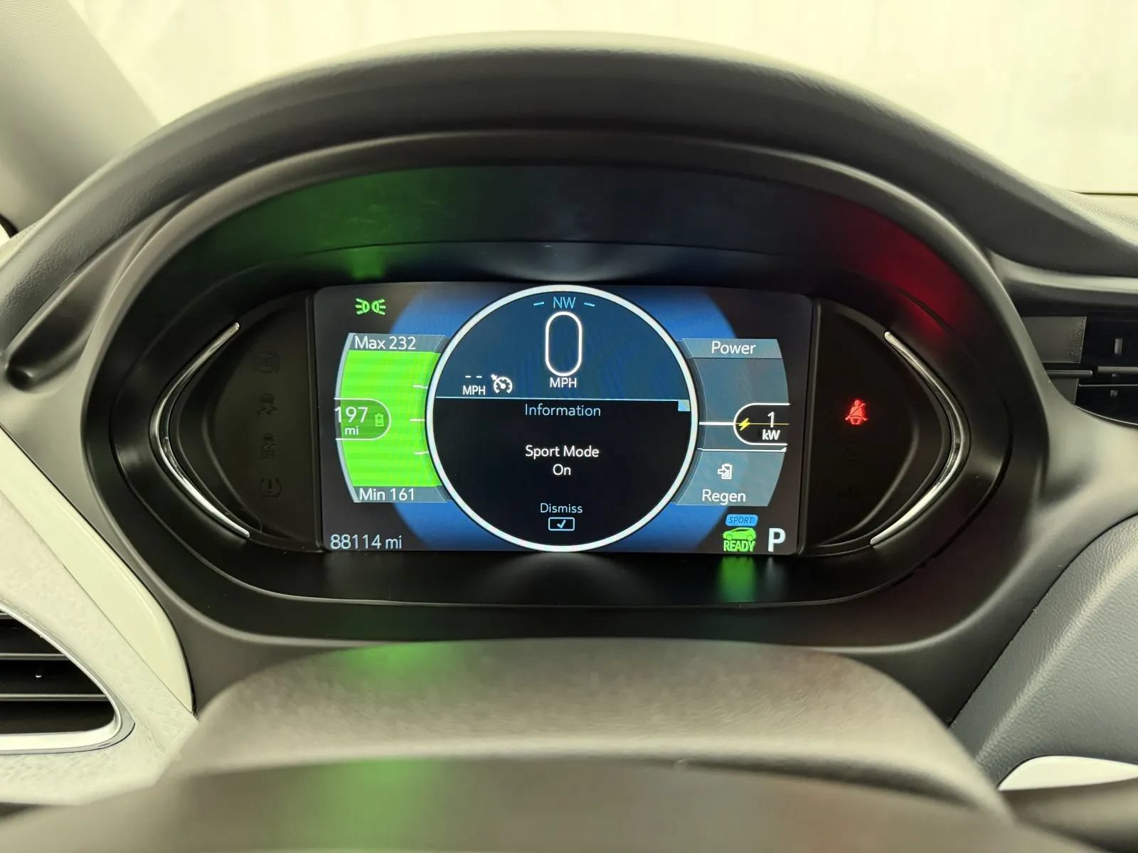 Used 2018 Chevrolet Bolt LT FWD image 7