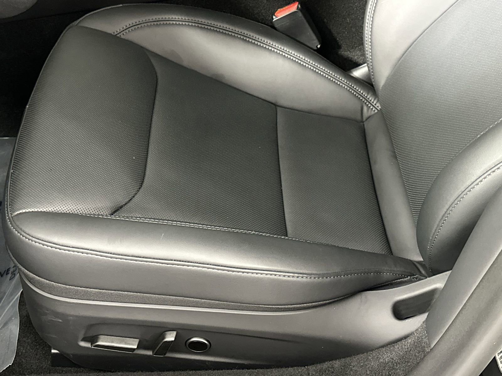 Used 2025 Tesla Model 3 Long Range image 16