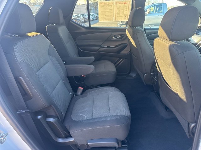 Used 2023 Chevrolet Traverse LT image 25