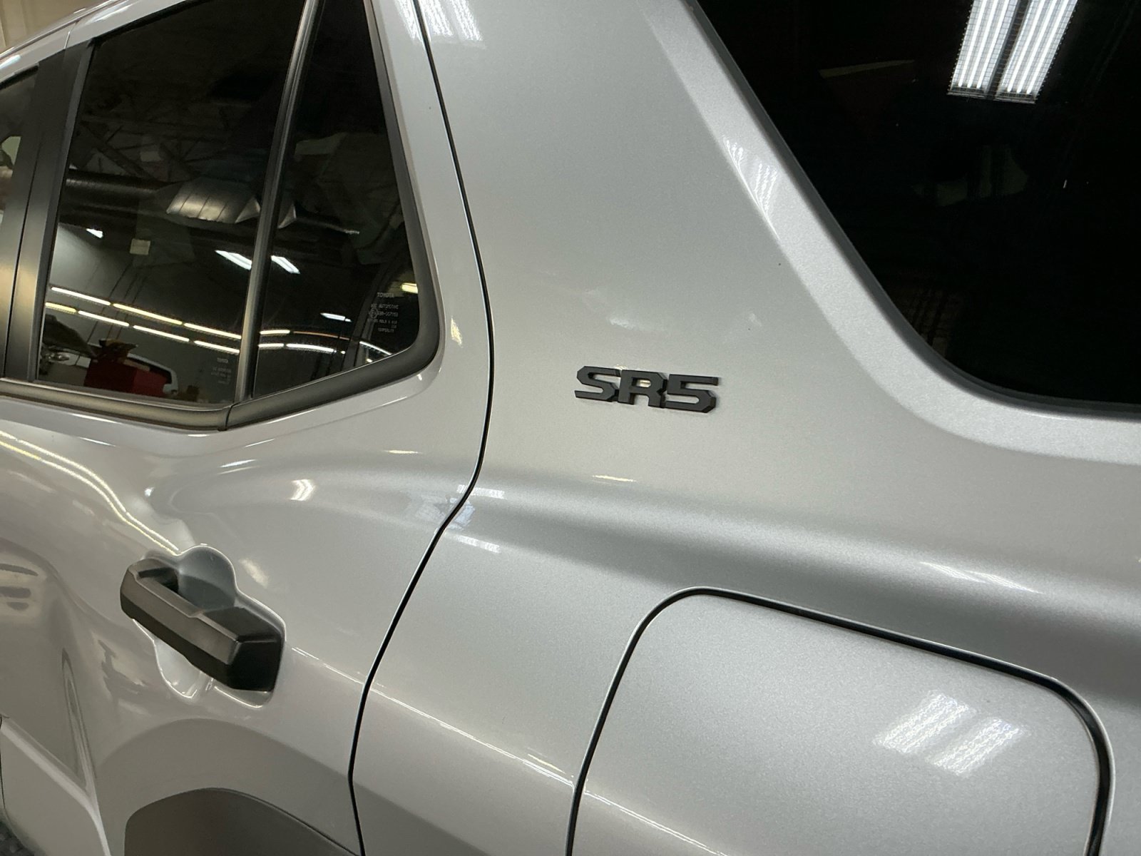 Certified 2025 Toyota 4Runner SR5 AWD/4WD image 25