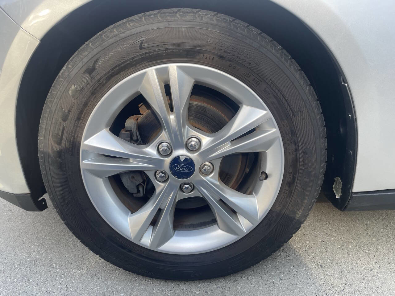 Used 2013 Ford Focus SE image 26