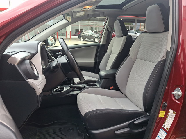 Used 2018 Toyota RAV4 XLE w/ Plus Extra Value Package AWD/4WD image 13