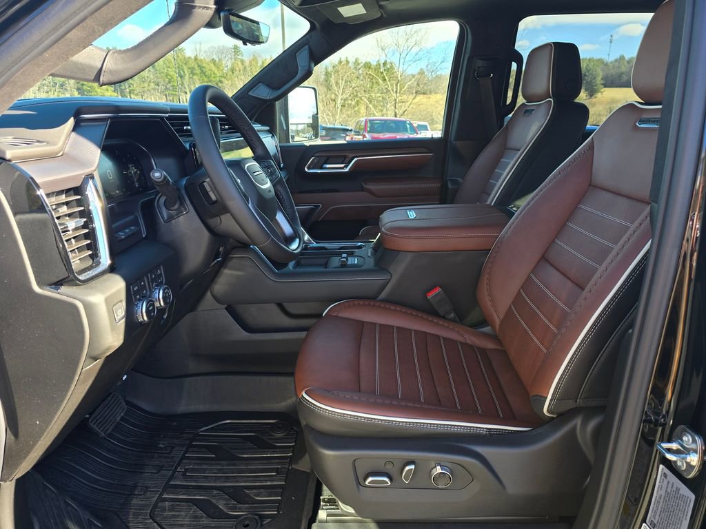 New 2026 GMC Sierra 2500 Denali Ultimate w/ LPO, Black Badging Package image 6