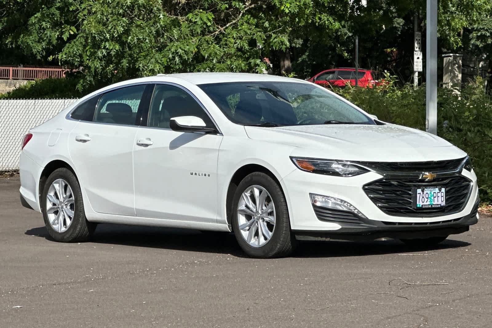 Used 2020 Chevrolet Malibu LT FWD image 9
