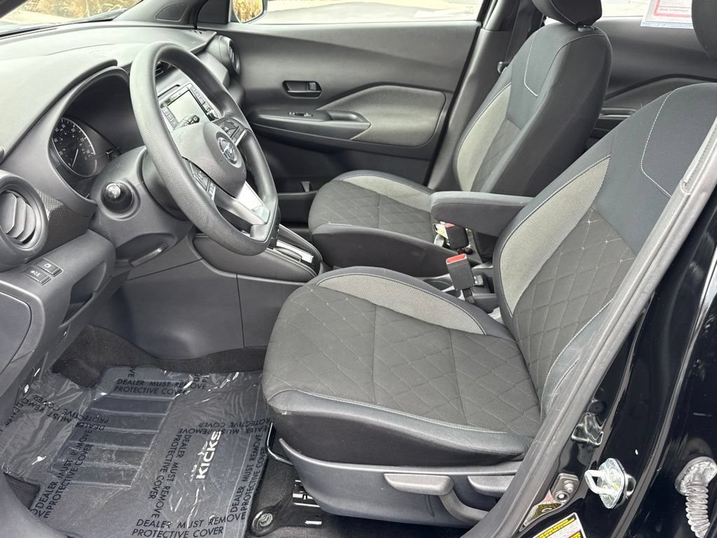 Used 2018 Nissan Kicks S FWD image 20