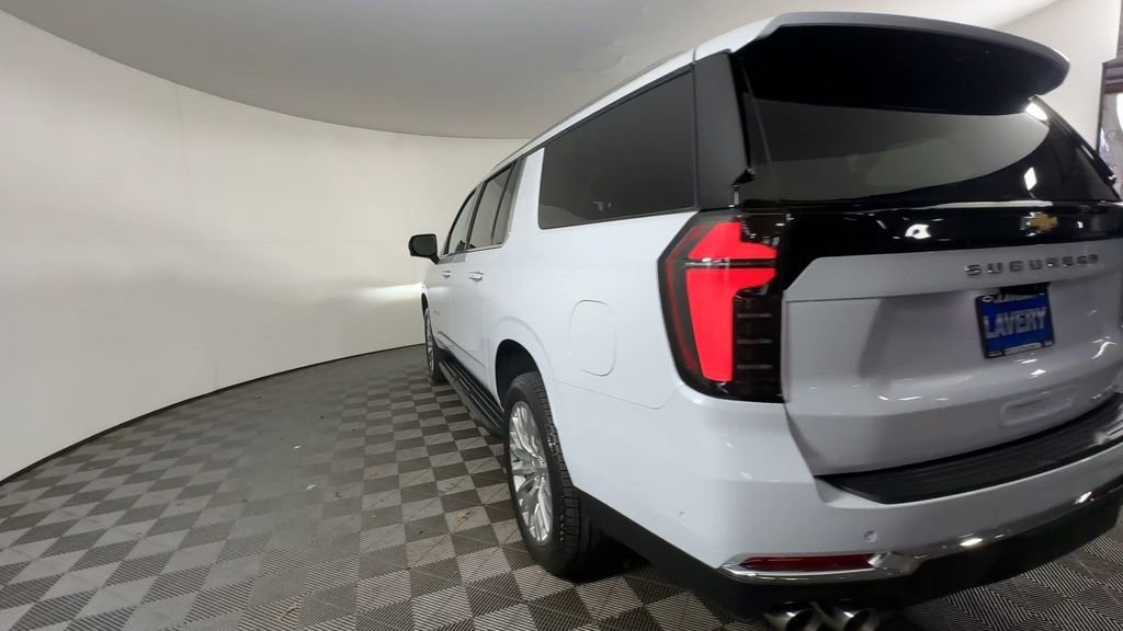 New 2026 Chevrolet Suburban Premier image 7