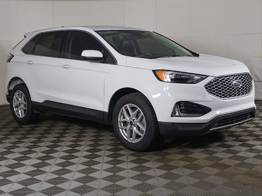 Used 2024 Ford Edge SEL w/ Convenience Package AWD/4WD image 2
