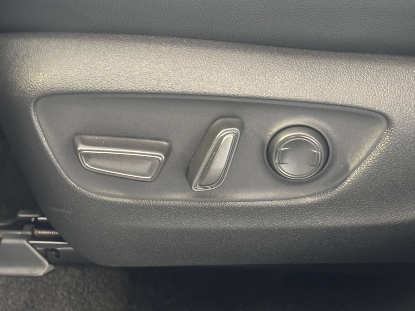 Used 2025 Toyota Grand Highlander FWD image 21