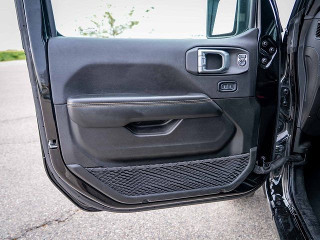 Used 2024 Jeep Wrangler Unlimited Sahara image 20