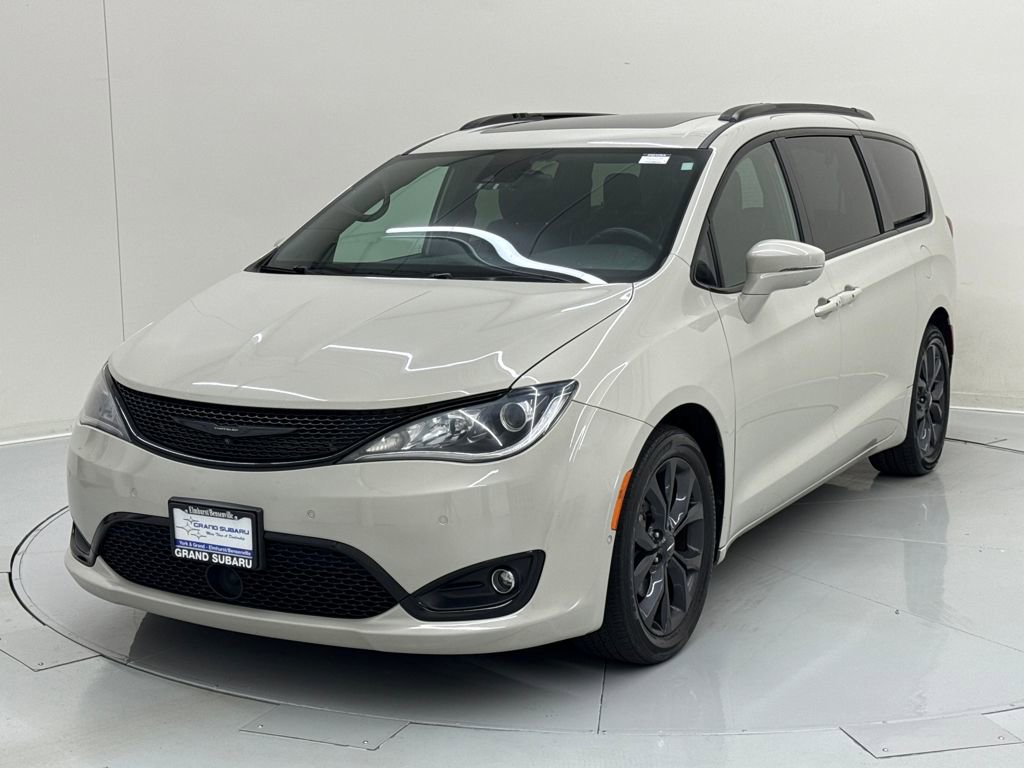Used 2019 Chrysler Pacifica Limited w/ Advanced Safetytec Group