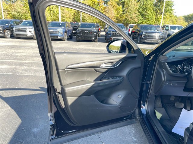 Used 2021 Buick Envision Essence image 21