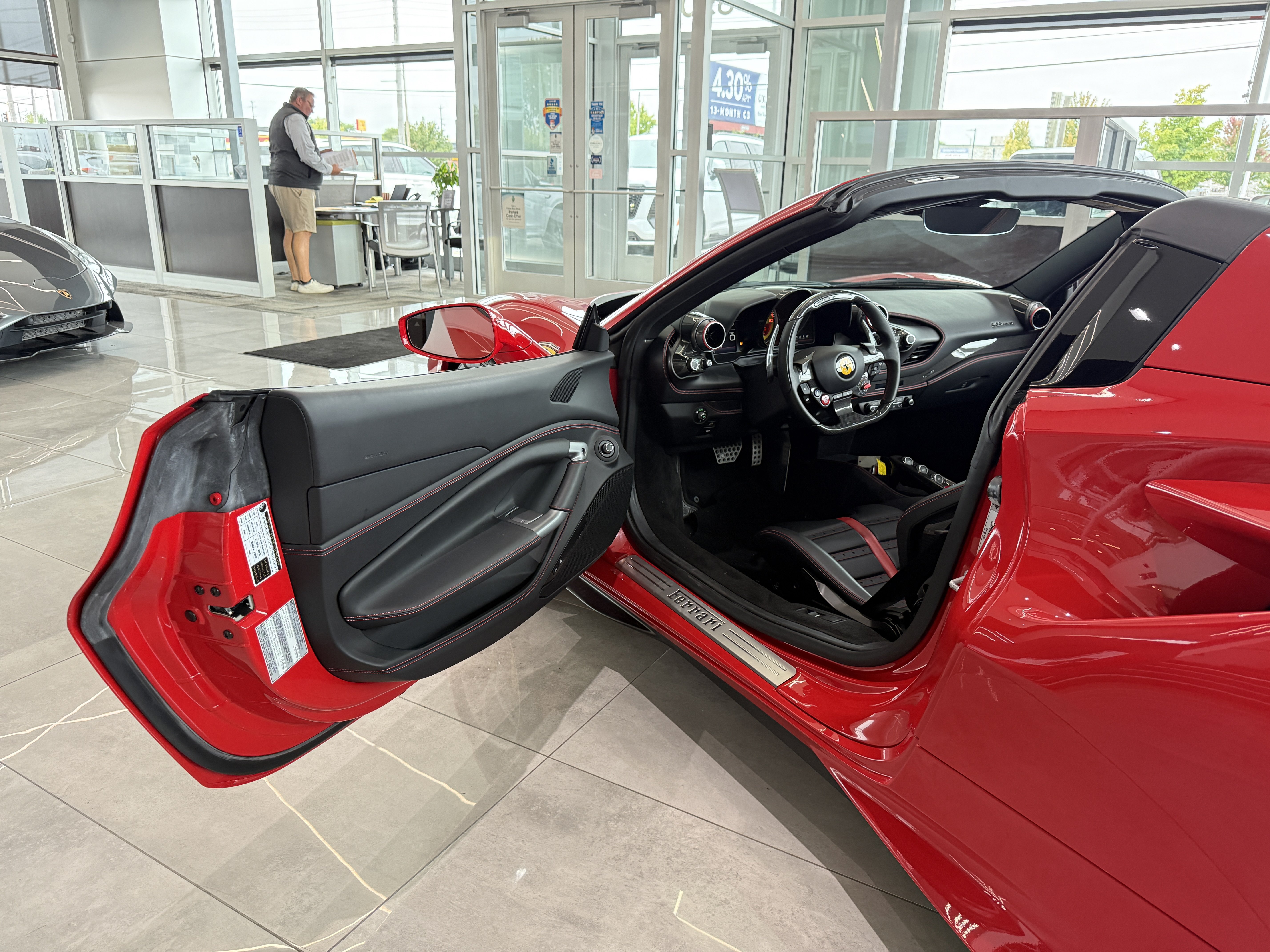 Used 2021 Ferrari F8 Tributo RWD image 14