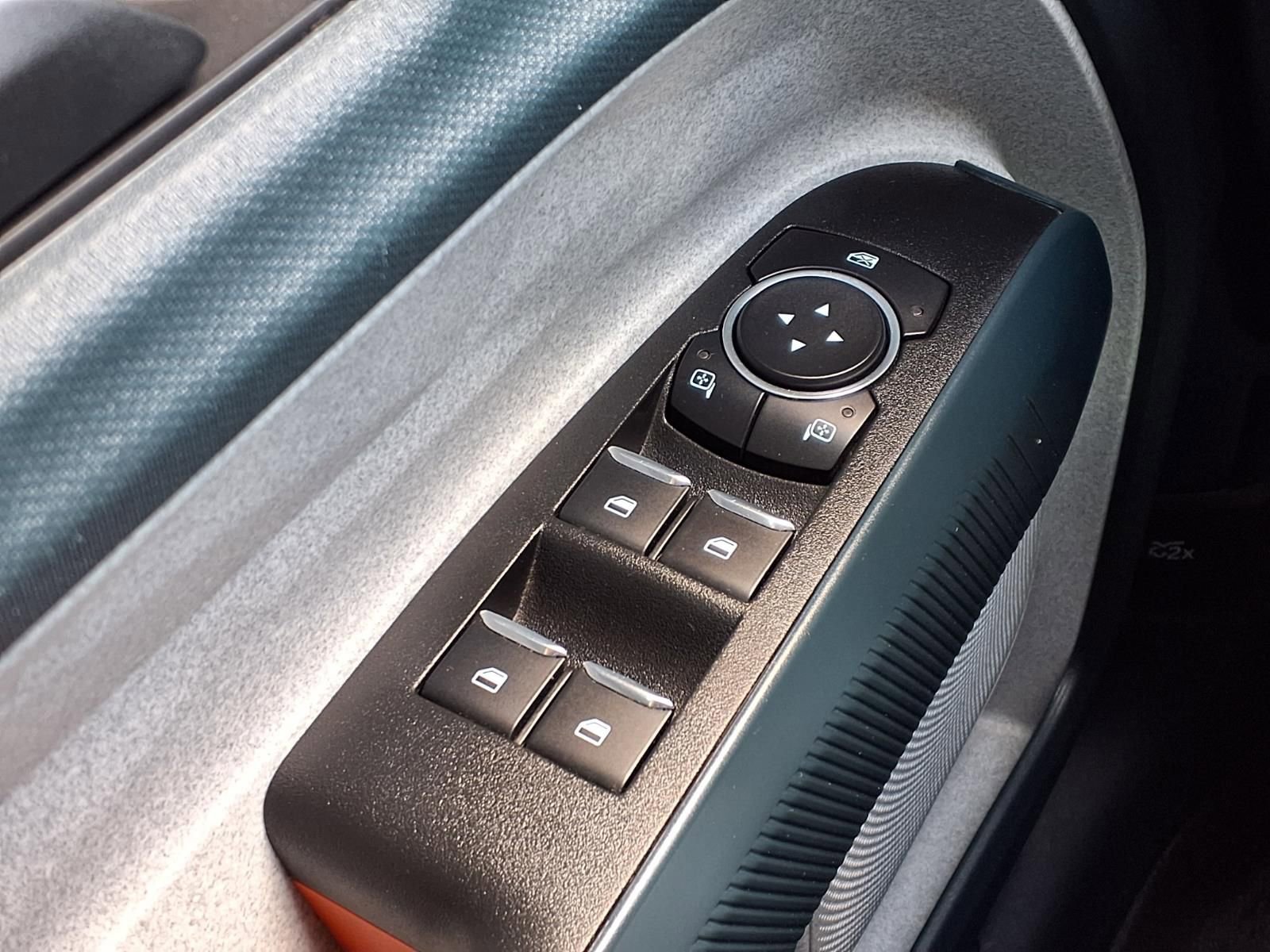 Used 2023 Ford Maverick XLT image 23