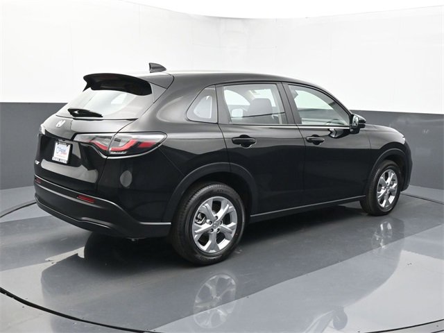 Used 2025 Honda HR-V LX image 5