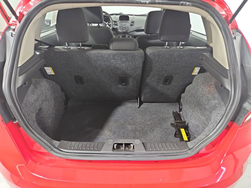 Used 2015 Ford Fiesta SE image 21