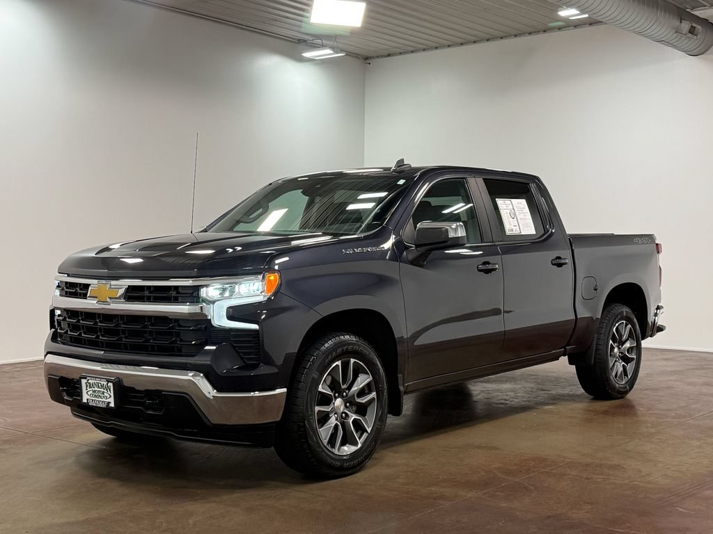 Used 2023 Chevrolet Silverado 1500 LT AWD/4WD image 7