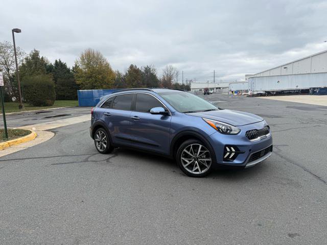 Used 2022 Kia Niro Touring Special Edition image 2