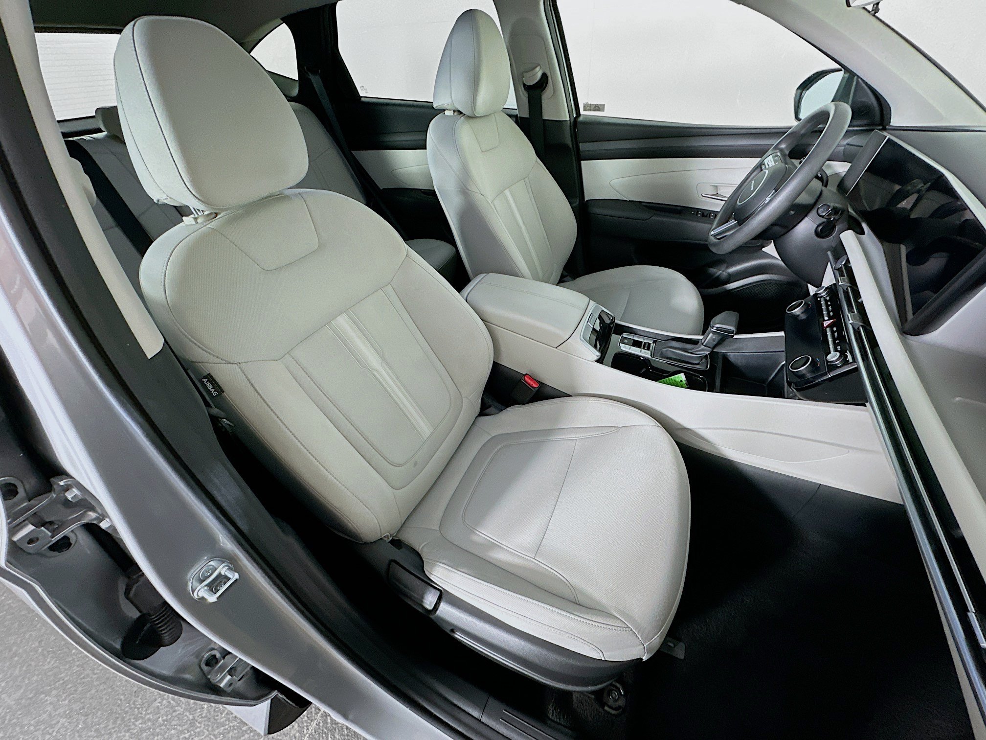 Used 2025 Hyundai Tucson SEL FWD image 31