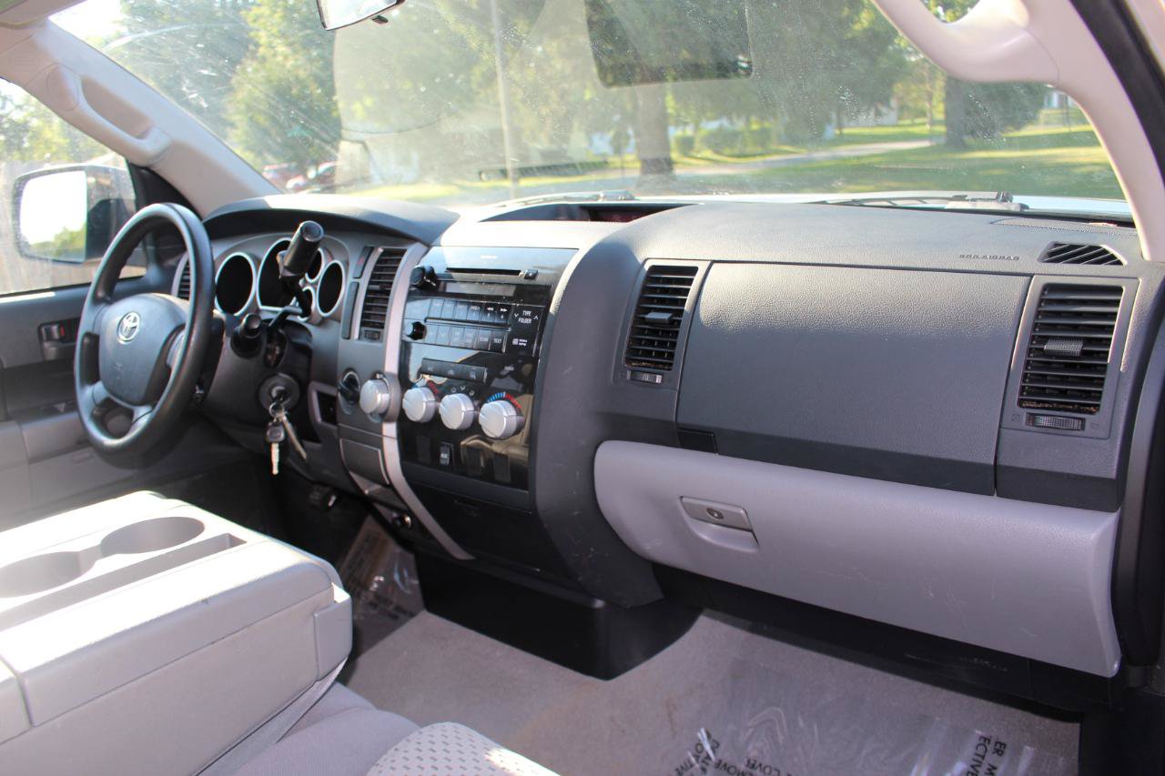 Used 2010 Toyota Tundra 4x4 Double Cab image 32