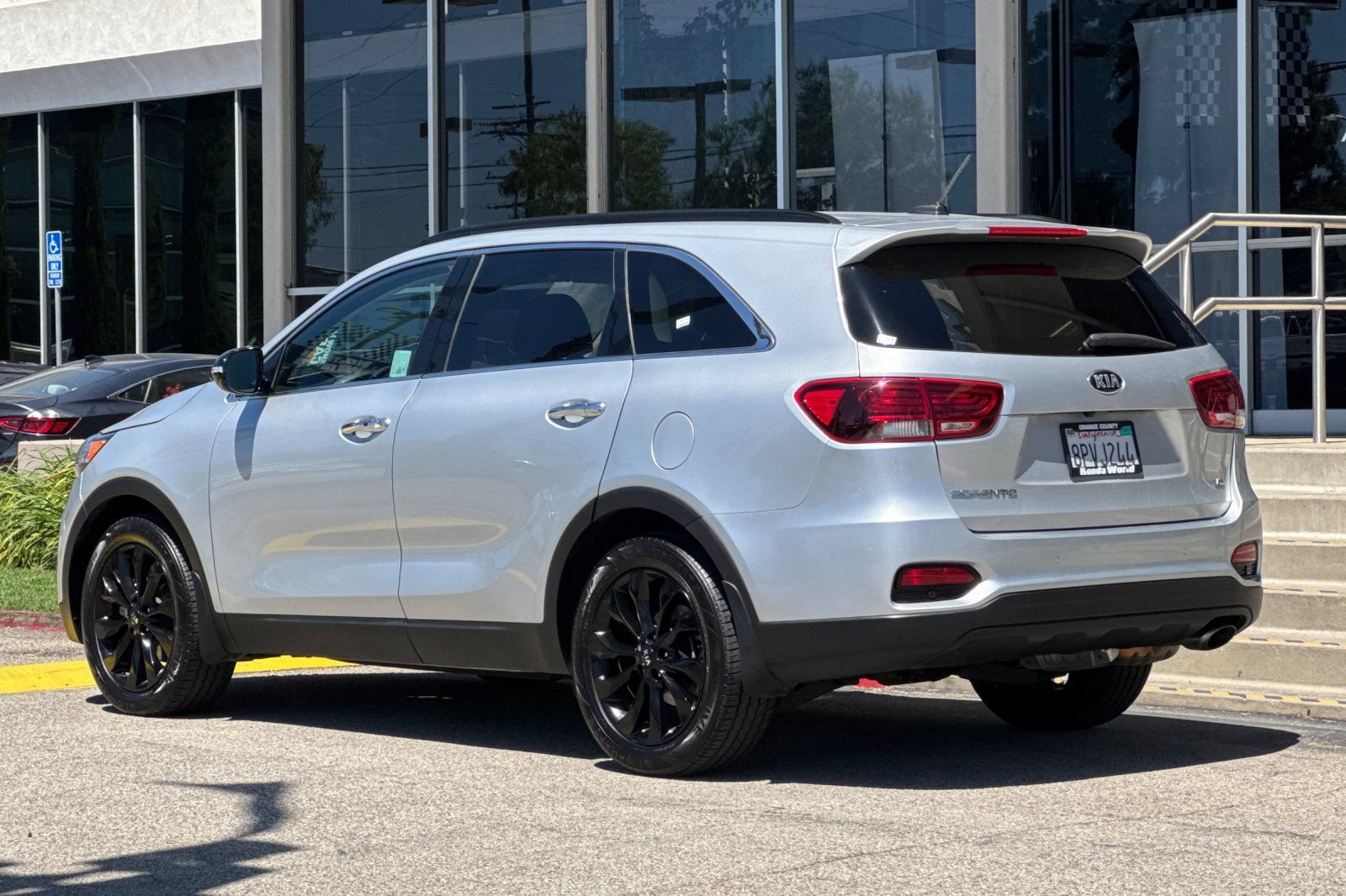 Used 2020 Kia Sorento S FWD image 6