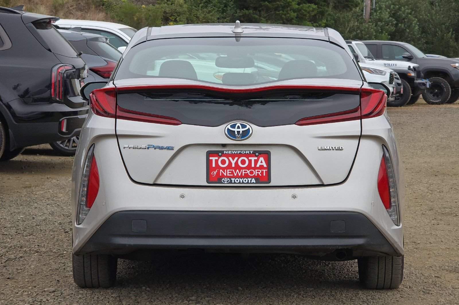 Used 2021 Toyota Prius Prime Limited w/ Carpet Mat Package (TMS) FWD image 5