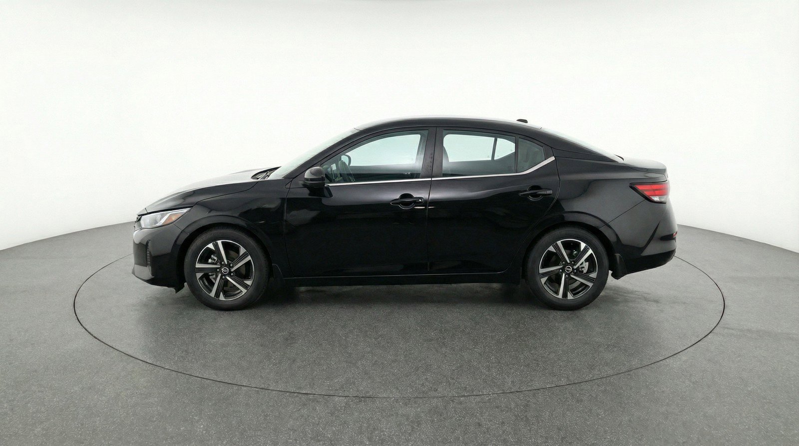 Used 2025 Nissan Sentra SV FWD image 5