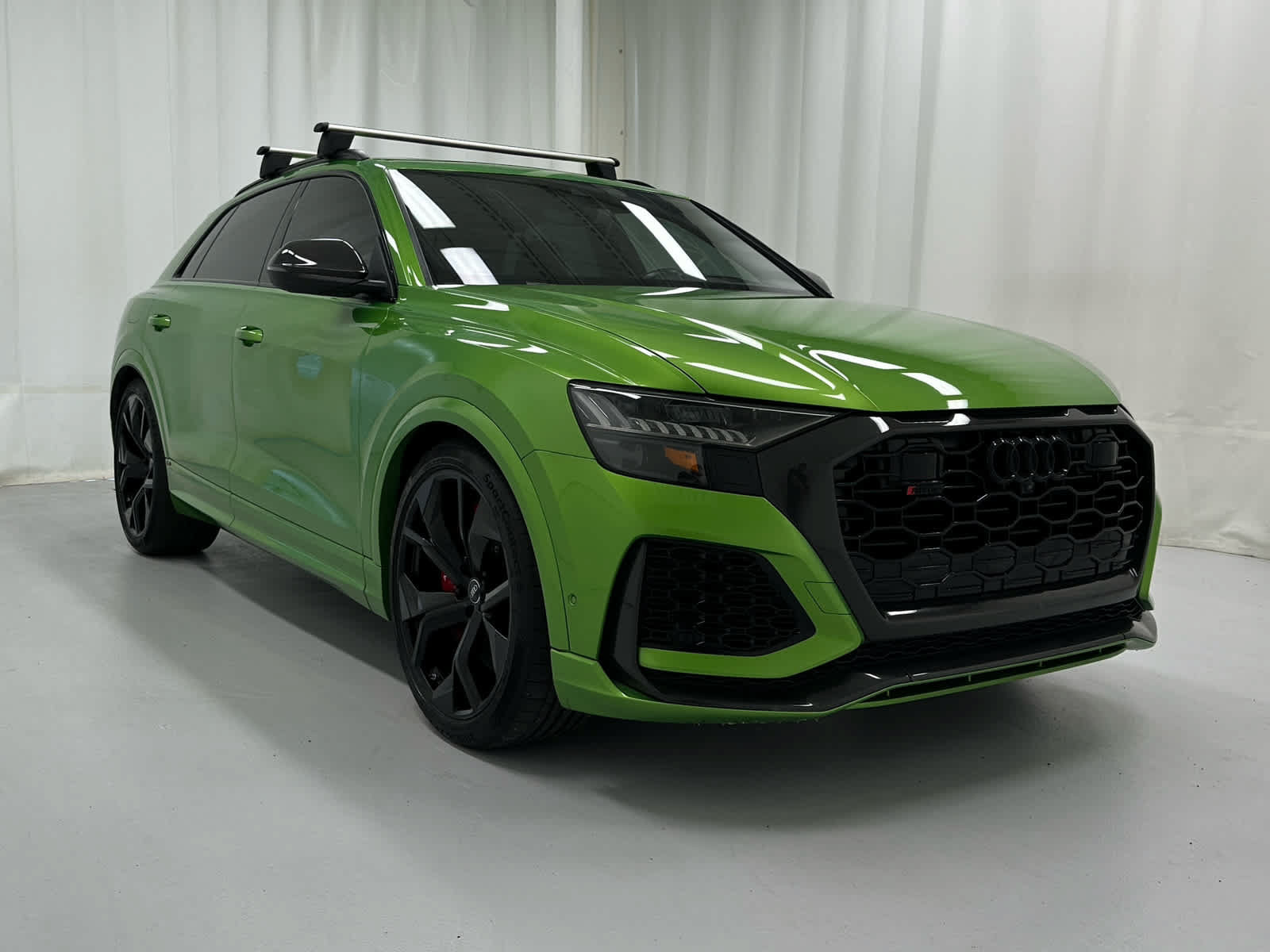 Used 2021 Audi RS Q8 w/ Carbon Optic Package AWD/4WD image 2