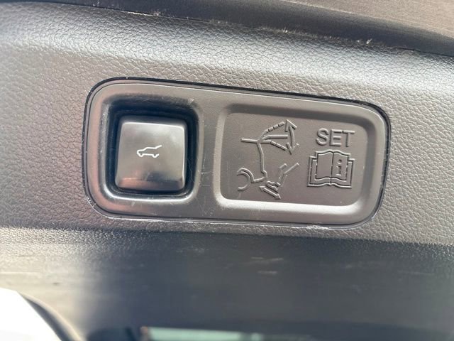 Used 2021 Ford Expedition Max Platinum image 4