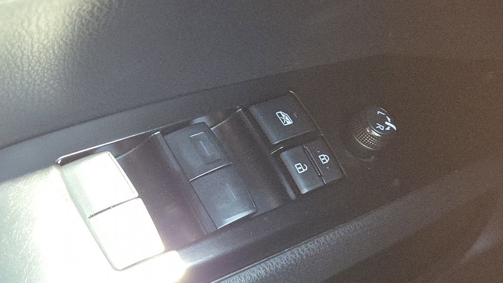 Used 2025 Toyota Camry XSE image 12