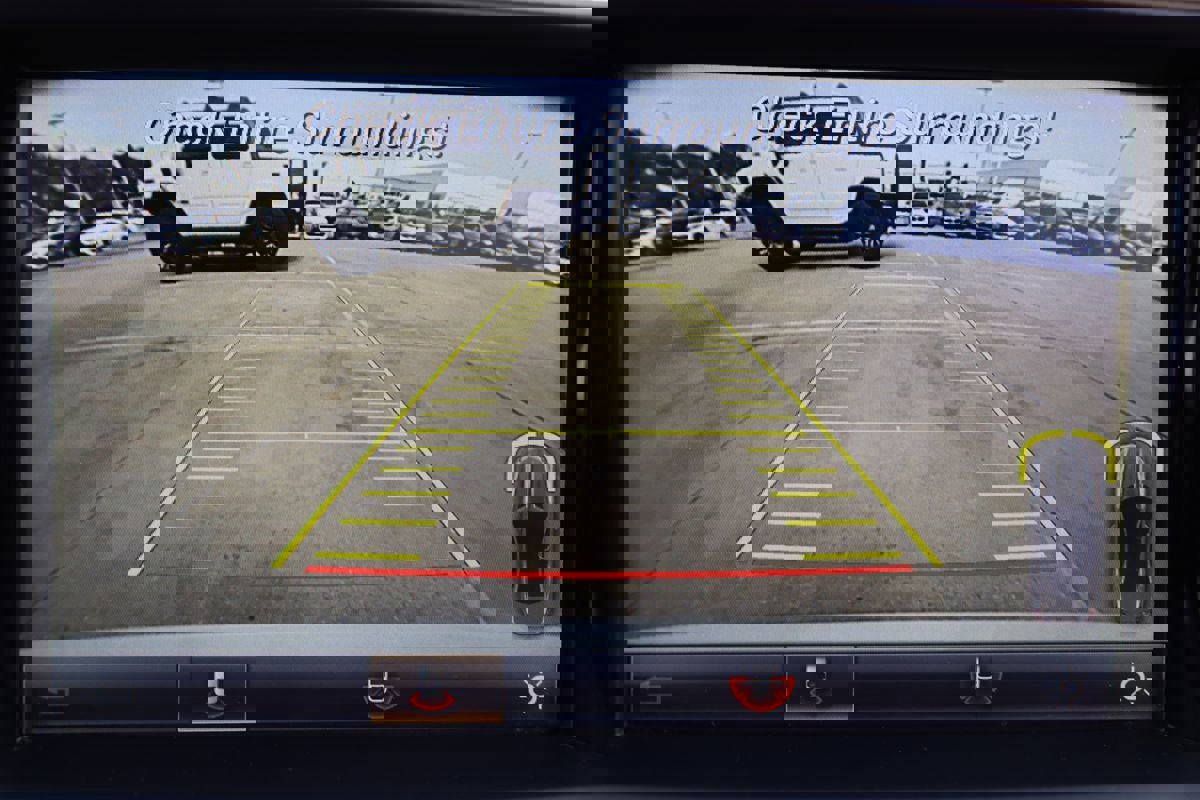 Used 2017 Mercedes-Benz SL 550 w/ Driver Assistance Package image 22