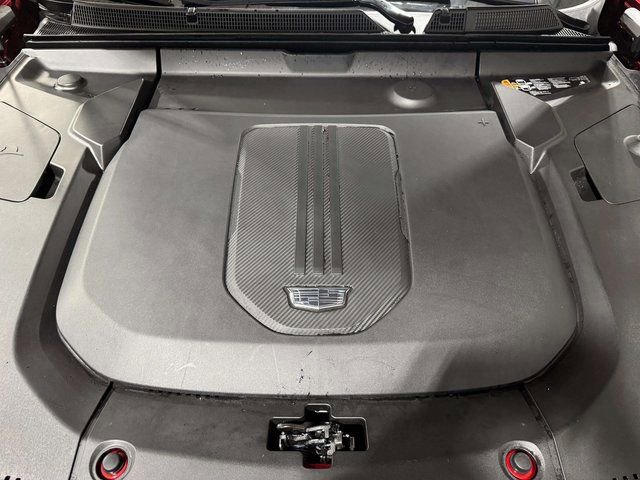 Used 2024 Cadillac Lyriq Luxury w/ LPO, Floor Liner Package image 28